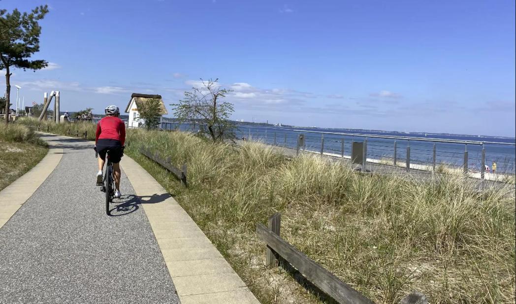 Meertraum Premium Wohnung Mit 3 Zimmern, 250M Zum Strand Scharbeutz Exterior foto